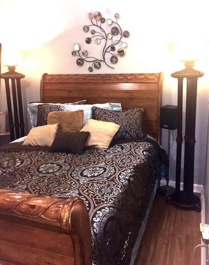 Premier National Harbor House Bed & Breakfast Fort Washington Exterior photo